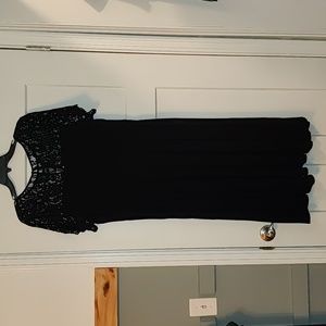 NWOT. Torrid. Black lace top midi Dress. 2